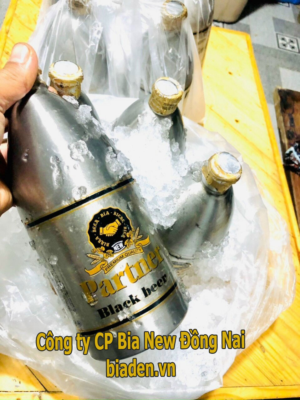 quy trình sản xuất và đóng nắp chai tự động bia tươi chai inox -Bia New Đồng Nai